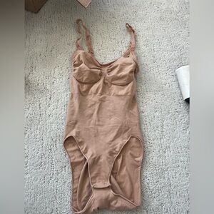 Skims NWOT never worn